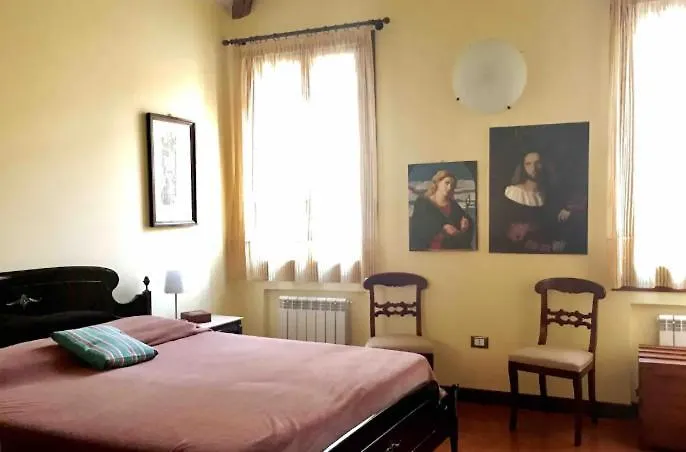 Casa Con Terrazza In Campo San Toma شقة *