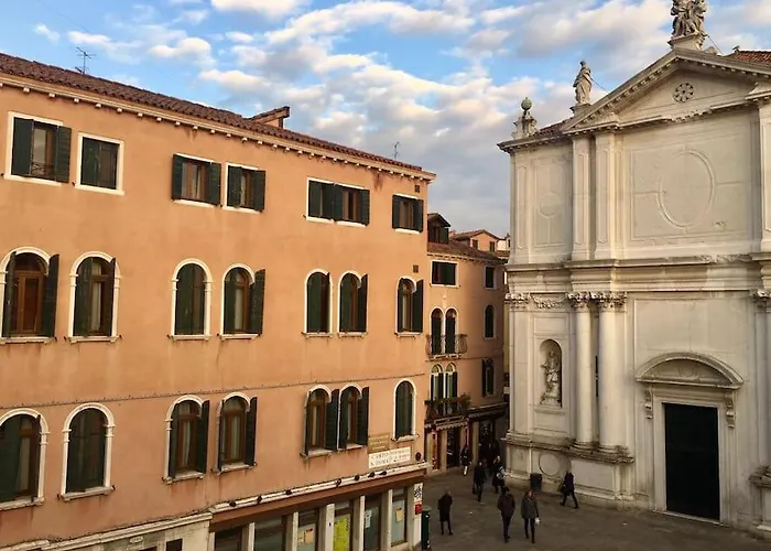 Casa Con Terrazza In Campo San Toma *