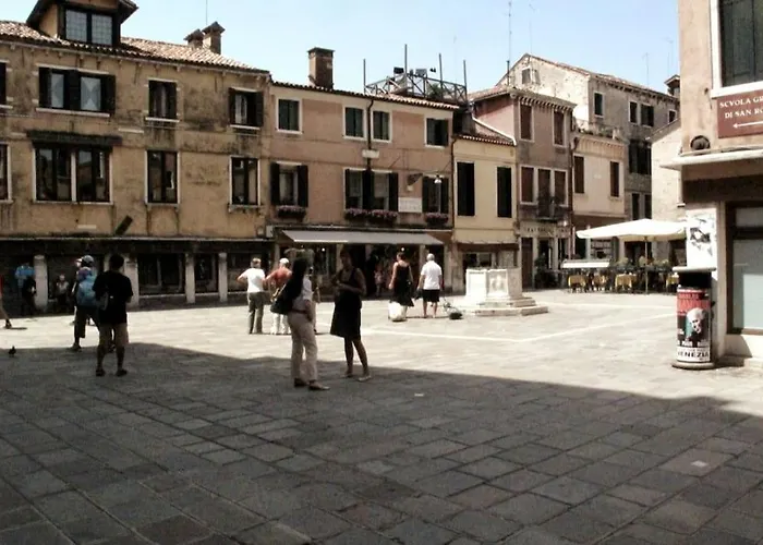 Apartment Casa Con Terrazza In Campo San Toma