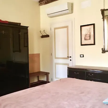 Apartmán Casa Con Terrazza In Campo San Toma *